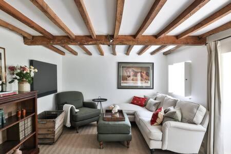 Two Rose Walk Cotswolds Holiday home Moreton-in-Marsh
